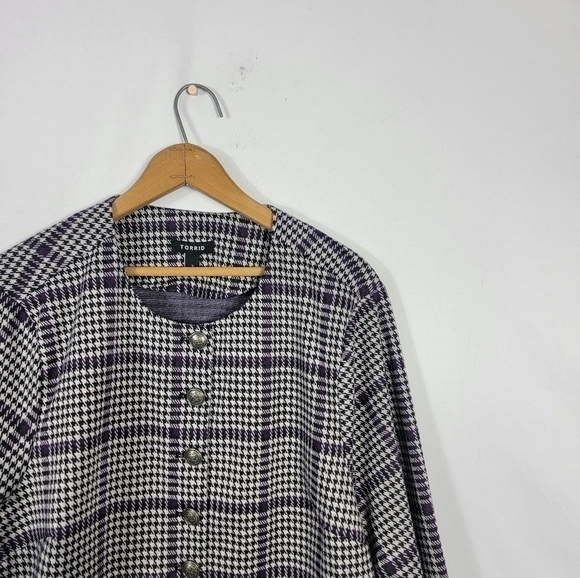 Women's size 3 Studio Double Knit Cropped Collarless Jacket - Picture 8 of 9